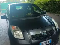 Usata Toyota Yaris 69 CV (50 kW) 2008 Grigio Utilitaria