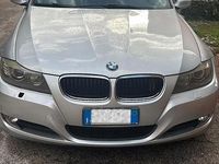 Usata BMW 318 143 CV (105 kW) 2010 Grigio Berlina