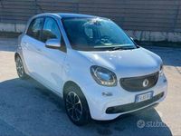 Usata Smart ForFour 71 CV (52 kW) 2015 Bianco Utilitaria
