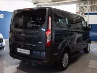 Usata Ford Tourneo Titanium 131 CV (96 kW) 2022 Grigio metallizzato