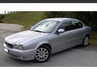 Usata Jaguar X-type 196 CV (144 kW) 2001 Grigio Berlina