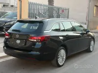 Usata Opel Astra Innovation 110 CV (80 kW) 2017 Nero Station wagon
