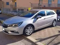 Usata Opel Astra Business 110 CV (80 kW) 2016 Argento Station wagon