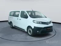 Usata Toyota Proace Comfort 144 CV (105 kW) 2022 Bianco Monovolume
