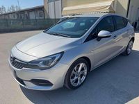 Usata Opel Astra Ultimate 122 CV (89 kW) 2021 Argento Berlina