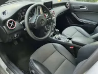 Usata Mercedes A180 109 CV (80 kW) 2014 Argento Utilitaria