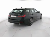 Usata BMW 320 Sport Line 190 CV (139 kW) 2020 Black sapphire Station wagon