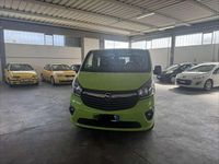 Usata Opel Vivaro 125 CV (91 kW) 2018 Verde Monovolume
