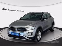 Usata VW T-Roc Life 150 CV (110 kW) 2023 Nero SUV
