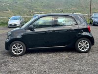 Begagnad Smart ForFour 71 HK (52 kW) 2016 Svart Halvkombi