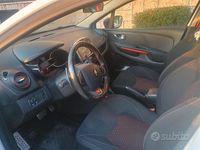 Usata Renault Clio IV R.S. 200 CV (147 kW) 2016 Bianco Utilitaria