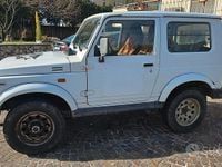 Usata Suzuki Samurai 69 CV (50 kW) 1998 Bianco SUV