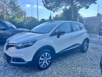Usata Renault Captur Zen 90 CV (66 kW) 2017 Beige SUV