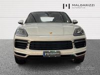 Usata Porsche Cayenne 462 CV (339 kW) 2022 Bianco SUV