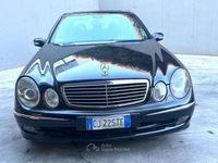 Usata Mercedes E200 204 CV (150 kW) 2003 Nero Berlina