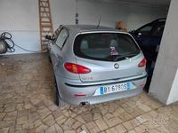 Usata Alfa Romeo 147 115 CV (84 kW) 2002 Grigio Utilitaria