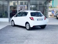 Begagnad Toyota Yaris 69 HK (50 kW) 2015 Grå Halvkombi