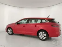 Usata Renault Mégane GrandTour Equilibre 116 CV (85 kW) 2023 Rosso Station wagon