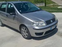 Usata Fiat Punto Dynamic 69 CV (50 kW) 2004 Argento Utilitaria
