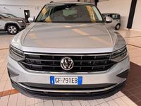 Usata VW Tiguan R-line 150 CV (110 kW) 2021 Grigio SUV