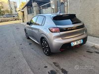 Usata Peugeot 208 Allure 101 CV (74 kW) 2024 Grigio Utilitaria