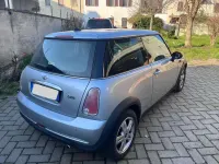 Usata Mini ONE 90 CV (66 kW) 2004 Argento Utilitaria