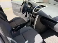 Gebraucht Peugeot 207 Active 92 PS (67 kW) 2011 Grau Limousine