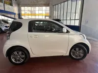 Usata Toyota iQ Sol 68 CV (50 kW) 2009 Bianco Utilitaria