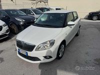Usata Skoda Fabia 70 CV (51 kW) 2014 Bianco Berlina