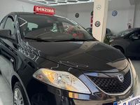 Usata Lancia Ypsilon Platinum 69 CV (50 kW) 2018 Nero Utilitaria