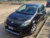 Usata Renault Clio III Dynamique 75 CV (55 kW) 2010 Nero Berlina