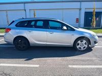 Usata Opel Astra 110 CV (80 kW) 2014 Argento Station wagon