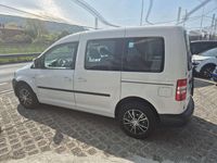Begagnad VW Caddy Comfortline 109 HK (80 kW) 2014 Vit Minibuss