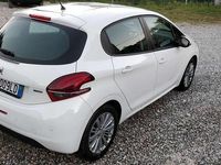 Usata Peugeot 208 Allure 82 CV (60 kW) 2016 Utilitaria