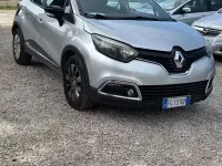Usata Renault Captur 90 CV (66 kW) 2016 Grigio SUV