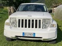 Usata Jeep Cherokee Limited 200 CV (147 kW) 2011 Bianco SUV