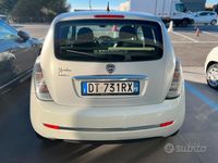 Usata Lancia Ypsilon 60 CV (44 kW) 2009 Bianco Utilitaria