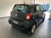 Usata Smart ForFour Passion 71 CV (52 kW) 2014 Nero Utilitaria