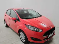 Usata Ford Fiesta Titanium 101 CV (74 kW) 2016 Rosso Utilitaria