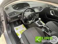 Usata Peugeot 308 120 CV (88 kW) 2017 Grigio scuro metallizzato Station wagon