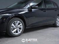 Gebraucht VW Golf VIII Life 110 PS (80 kW) 2023 Schwarz Limousine