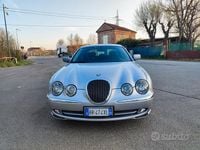 Usata Jaguar S-Type S 238 CV (175 kW) 2001 Grigio Berlina