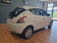 Usata Lancia Ypsilon Gold 69 CV (50 kW) 2016 Bianco Utilitaria
