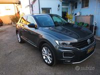 Usata VW T-Roc Advance 150 CV (110 kW) 2018 Grigio SUV