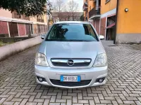 Usata Opel Meriva Cosmo 90 CV (66 kW) 2008 Grigio Monovolume