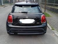 Begagnad Mini Cooper 75 HK (55 kW) 2022 Svart Halvkombi