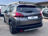 Usata Peugeot 2008 S 120 CV (88 kW) 2017 Grigio SUV