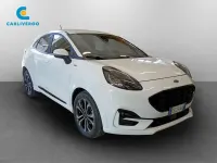 Usata Ford Puma ST-Line 125 CV (91 kW) 2023 Frozen white SUV