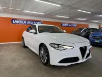 Usata Alfa Romeo Giulia 150 CV (110 kW) 2018 Bianco Berlina