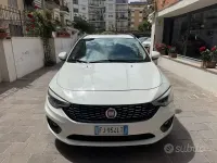 Usata Fiat Tipo Easy 120 CV (88 kW) 2017 Bianco Station wagon